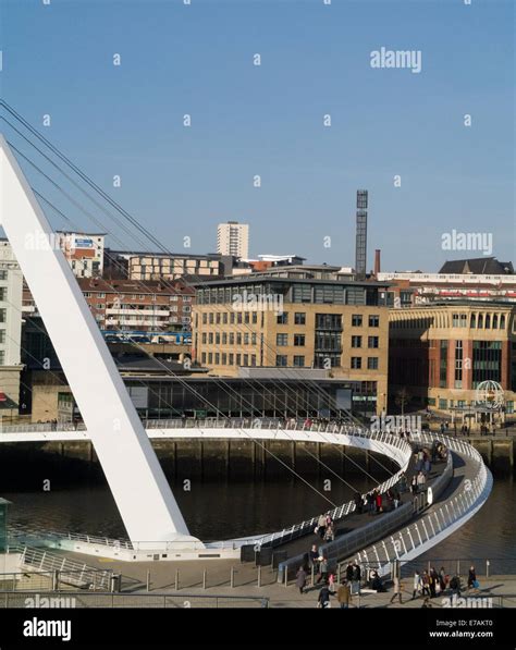 Gateshead Millenium Bridge Newcastle Upon Tyne Stock Photo Alamy