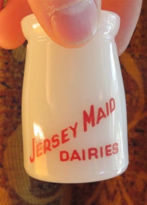 Jersey Maid Dairies Milk Creamer Nj New Jersey Milk Glass Antique Price Guide Details Page