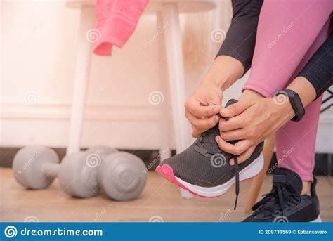 Young Asian Muslim Woman Preparing For Workout Stock Image Image Of