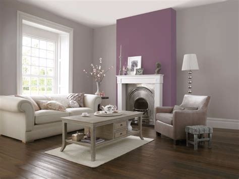 Catchy Living Rooms Designs With Purple