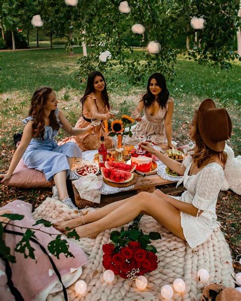 Luxury Picnic Party ~ Backyard Celebrations Picnic Photography Picnic Outfits Picnic Photo Shoot