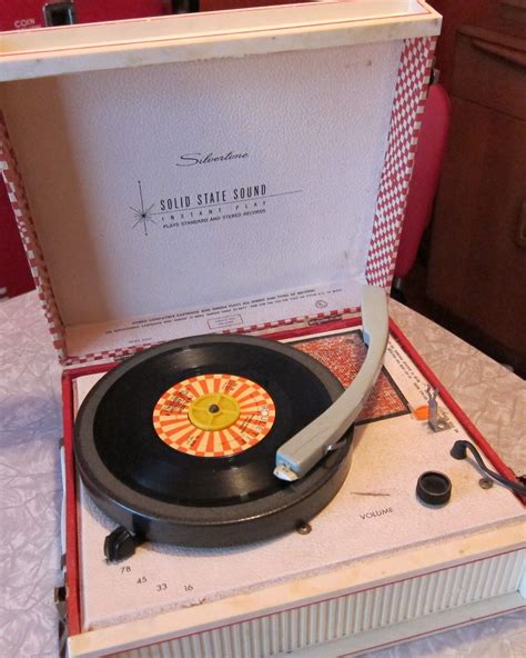 Vintage 1950s 1960s Portable Record Player Kids Record Player My