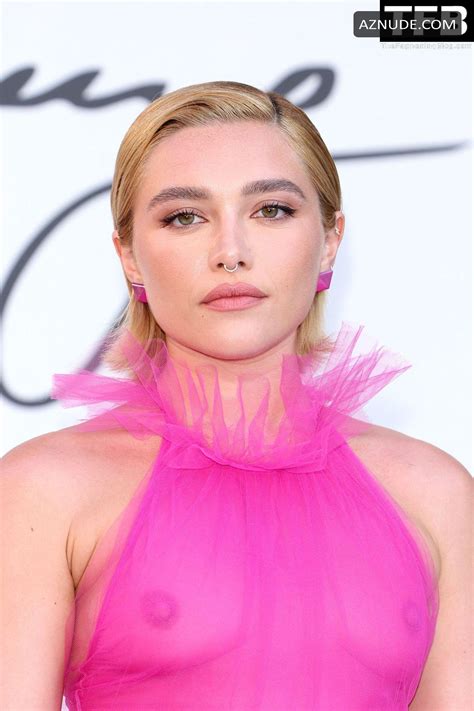 Florence Pugh Sexy Seen Braless Showing Off Her Nude Tits At The