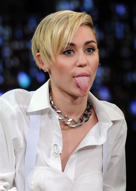 Miley Cyrus Guests On Late Night With Jimmy Fallon Toronto Star