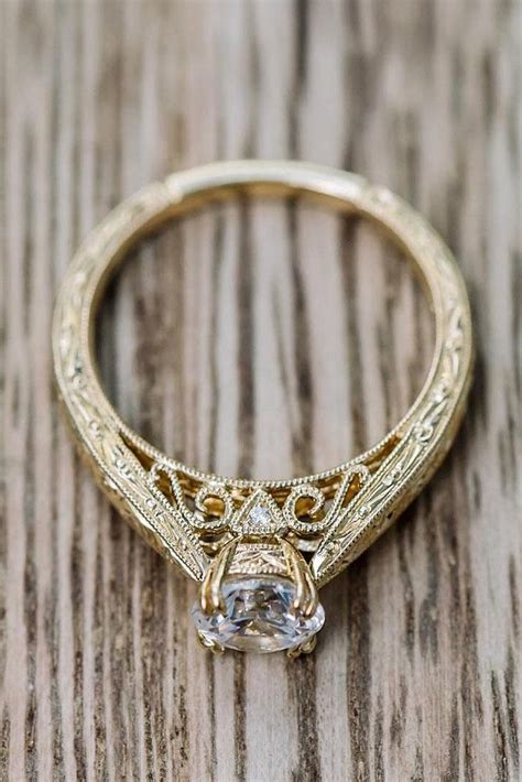 Give her the yellow gold engagement ring she's always wanted. 27 The Best Yellow Gold Engagement Rings From Pinterest | Oh So Perfect Proposal