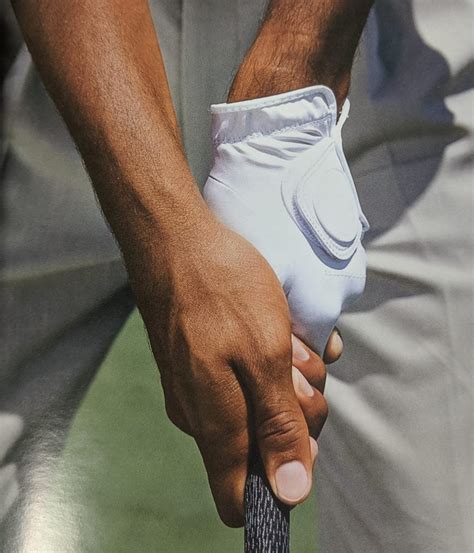 Heres How Tiger Woods Grip Has Changed Through The Years