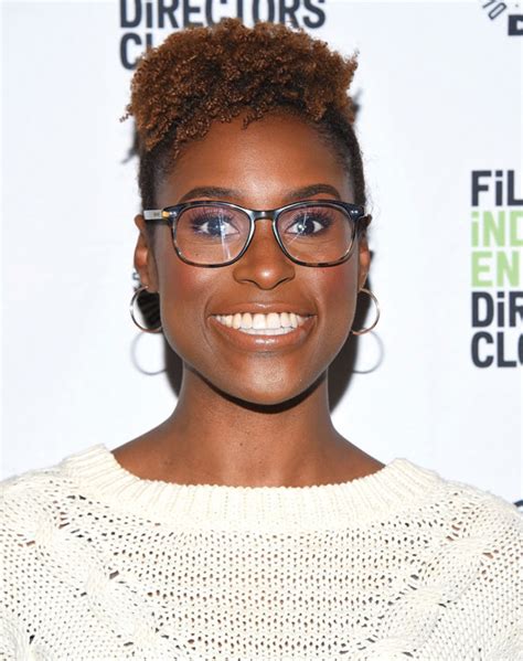 Issa Rae Hair And Makeup Tips 7 Looks To Try Purewow