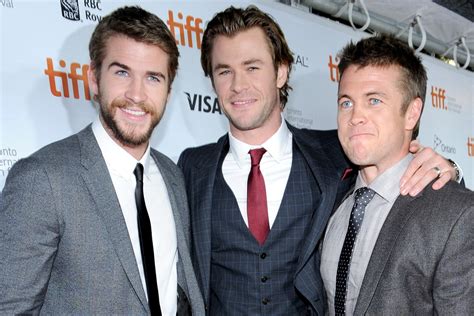 Chris Hemsworth And Brothers Party Until 5 Am After ‘snl Page Six