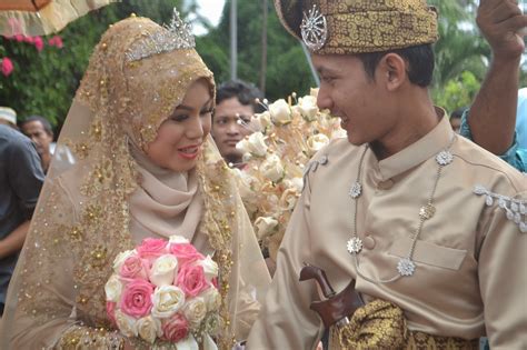 We would like to show you a description here but the site won’t allow us. yanaMz: Review Baju Sanding