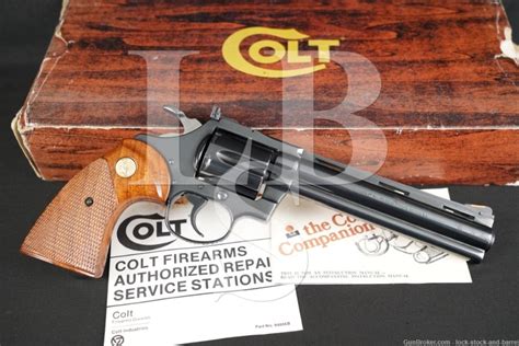 Colt Diamondback D5560 38 Special Double Action Revolver And Box 1981