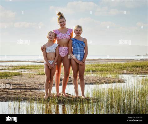 13 To 14 Years Bikini Hi Res Stock Photography And Images Alamy
