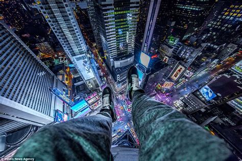 Photographer Films Moment He Balances Above New Yorks