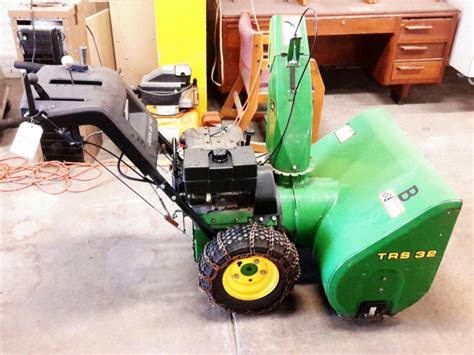 Only an authorized john deere dealer can handle warranty work. iBid Lot # 72 - John Deere TRS 32 Snow Blower