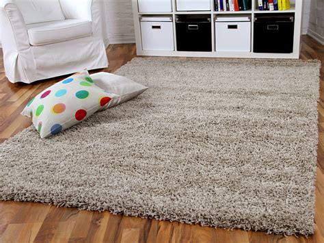 Moderne teppiche in vielen farben ikea deutschland moderne teppiche sind ein toller blickfang sie bringen mit farbe und struktur mehr violett ikea teppich fliederfarben persönlichkeit in dein heim einladende fußmatten pflegeleichte läufer schicke teppiche fürs wohnzimmer oder flauschige bettvorleger in unserer auswahl für moderne teppiche. Hochflor Langflor Shaggy Teppich Aloha Beige Teppiche ...