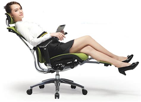 Ergonomically Designed Office Chair 