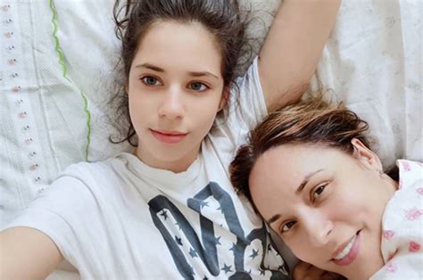 Violeta a aflat de la școală că părinții ei sunt celebri. Ce spune Andreea Marin despre cursurile online ale fiicei ...