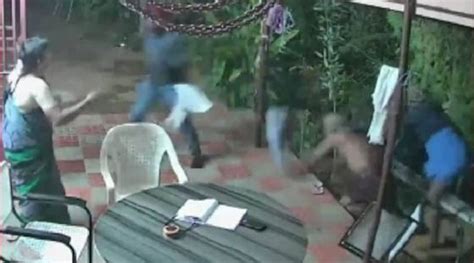 Watch Elderly Couple Fights Off Armed Robbers In Tirunelveli Cities