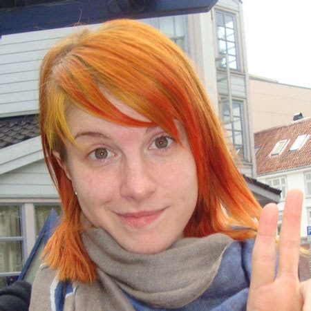 While everyone is riding the hair coloring trend, the timing has never been better to take a look back on the evolution of this punk rocker's hair. Glazed Orange Hair - Hayley William's Hair Photo (20709676 ...