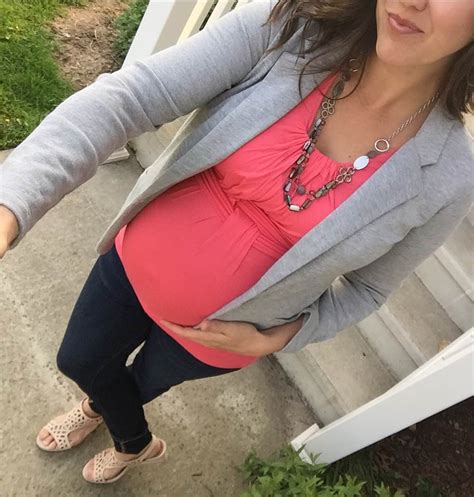 what i wore real mom style how to wear a blazer while pregnant momma