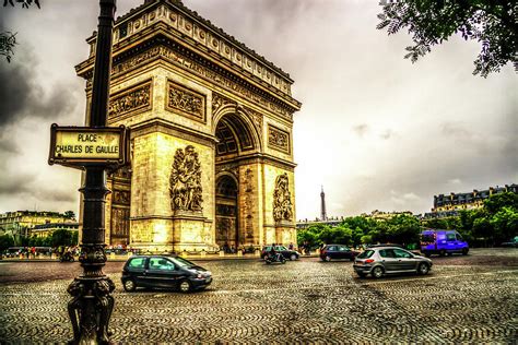 Place Charles De Gaulle Arc De Triomphe Paris Photograph By Paul