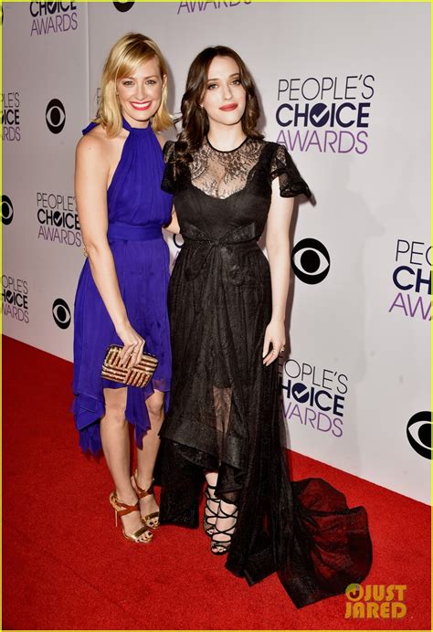2 Broke Girls Kat Dennings And Beth Behrs Are 2 Stylish Ladies At The