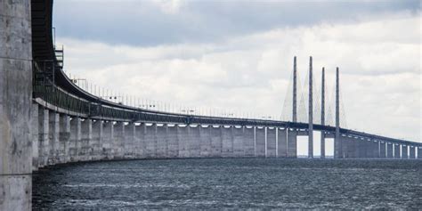 Tryckfjädrar är den vanligaste typen av fjädrar. Öresundsbron - Die Öresundbrücke | GuidebookSweden