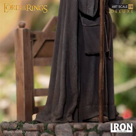 Buy Statues Lord Of The Rings Deluxe Art Scale Polystone Statue