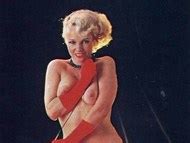 Naked Suze Randall Added 12 11 2017 By Unknown User