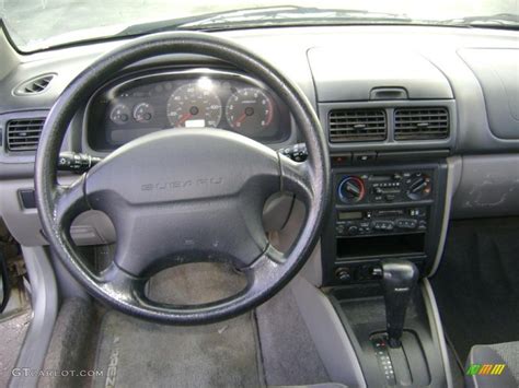 1999 Subaru Impreza L Wagon Dashboard Photos