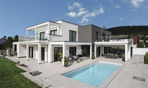 Oder von einem luxushaus, das die handschrift eines. WeberHaus - Neubau für eine Familie - Poolanlage - 500 m²