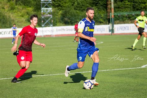 Da dicios.com, il miglior dizionario online tedesco → italiano gratuito. Esame di tedesco superato contro l'Eintracht Francoforte ...