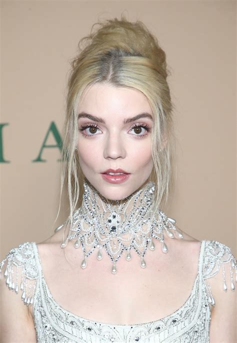 She was born in miami but growing up she split her time between argentina and the uk. Anya Taylor-Joy - Sexy in Beautiful Dress at "Emma." Premiere in Los Angeles - 1 : luvcelebs