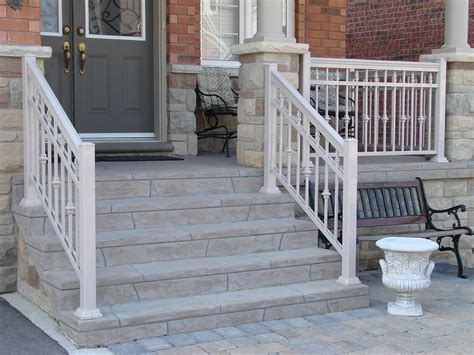 Aluminum hand railings and aluminum stair railings are perfect for applications where a strong, durable, ensure aluminum stair railing is a good choice to put around your deck, porch, or use as stair railing. Aluminum Stair Railings in Toronto and GTA