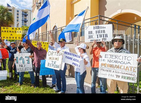 Miami Floridaflagler Streetcerca Del Consulado General De Nicaragua