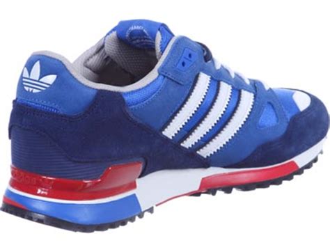 Die cuts reichen von lässig über klassisch bis hin zu auffällig trendy und lassen dir ausreichend spielraum für deine persönlichen vorlieben. adidas ZX 750 Schuhe blau weiß rot