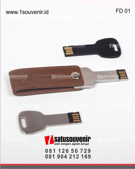 Masjid negeri sabah (kubah emas). Flashdisk Gantungan Gunci Check more at https://1souvenir ...