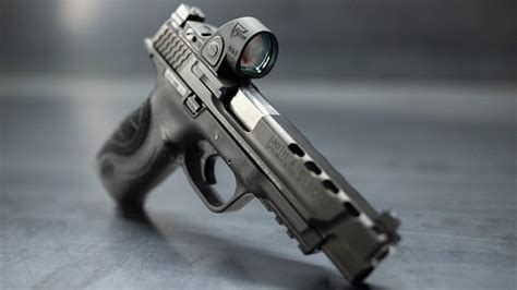 Watch First Range Test Of The All New Trijicon Sro Red Dot Sight