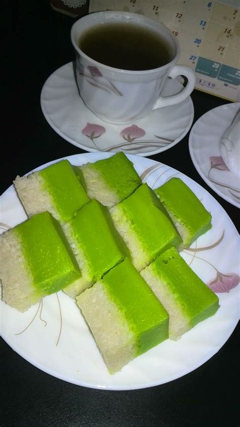 Kuih seri muka ini sangat sedap. namakucella: KUIH SERI MUKA RESIPI NENEK