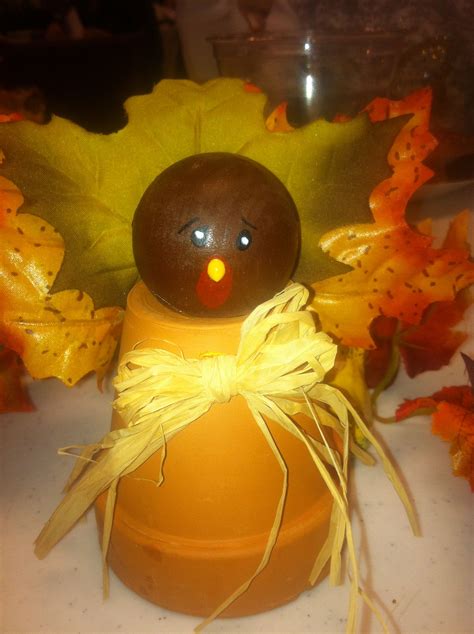 Maybe you would like to learn more about one of these? A cute Thanksgiving craft that is easy to do!! | Holiday crafts, Thanksgiving crafts, Crafts