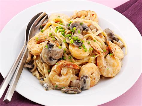 The recipe sounds simple but believe me, it took many hours for my father to perfect this dish. Shrimp,Garlic,Wine,Cream Sauce For Pasta / Mussels And ...