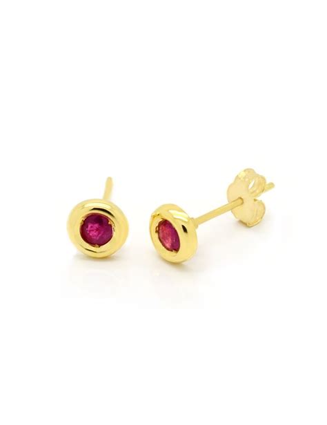 9ct Yellow Gold Ruby Stud Earrings T T Jewellers