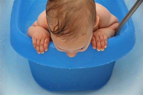 Baby tub or clean sink soft towel washcloth baby soap or mild body wash baby shampoo cotton balls clean diaper or nappy a set of clean clothes bathing my baby you should be totally prepared with all accessories that you will. 70 Ways to Use Baking Soda For Cleaning: Home + Garden ...