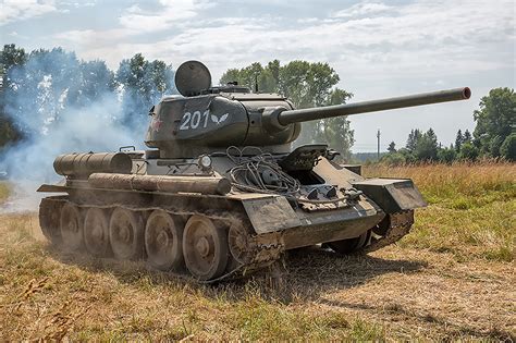Wallpaper T 34 Tanks Russian Army