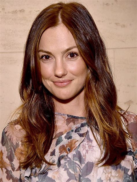 Find Out What Minka Kelly Steals From Bff Mandy Moore And More Style Truths From The Actress