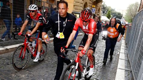 Sunweb team leader dumoulin went into the. Tom Dumoulin toch aan de start in Giro na valpartij | RTL ...