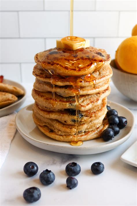 Healthy Oatmeal Blueberry Pancakes