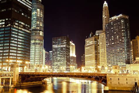 Chicago State Street Bridge At Night Photograph By Paul Velgos Fine