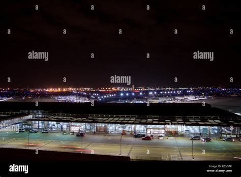 Terminal Concourse Ohare International Airport Hi Res Stock Photography