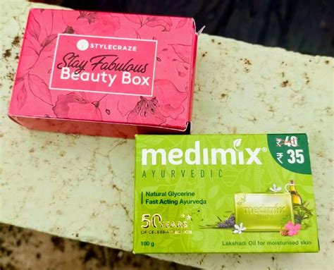 Medimix ayurvedic natural glycerine soap 125gm. Medimix Ayurvedic Natural Glycerine soap with Lakshadi Oil ...