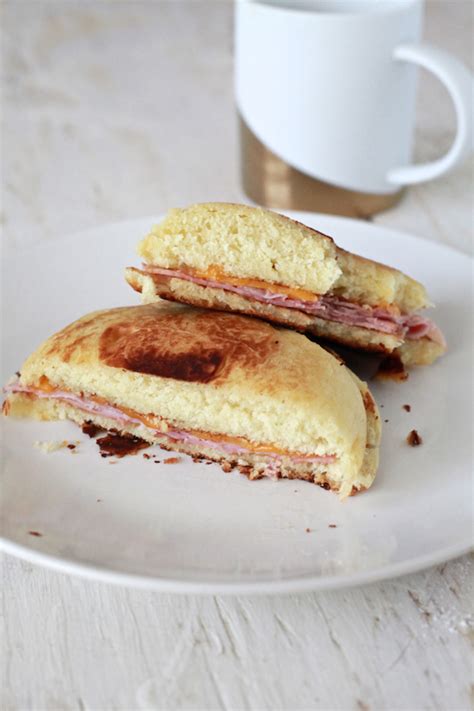 The majorcan version is a flaky coiled pastry made with lard, often filled with sweet ingredients such as cream or chocolate, or covered with fruits. Mallorca Bread: Soft Puerto Rican Sweet Bread Rolls - The ...